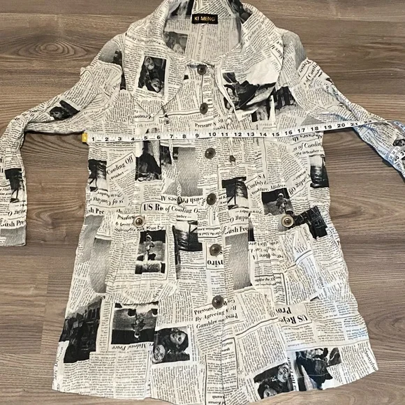 Ki Meng Newspaper Print Art to Wear Crinkle Jacket Blouse Top Womens sz Medium - Picture 8 of 10
